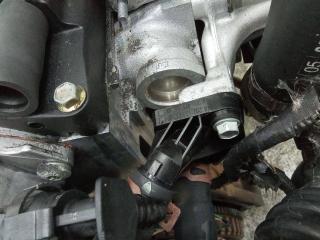 фланец (тройник) системы охлаждения Renault Clio 3 поколение 2006, 1.5 л., дизель, МКПП, 8200337841