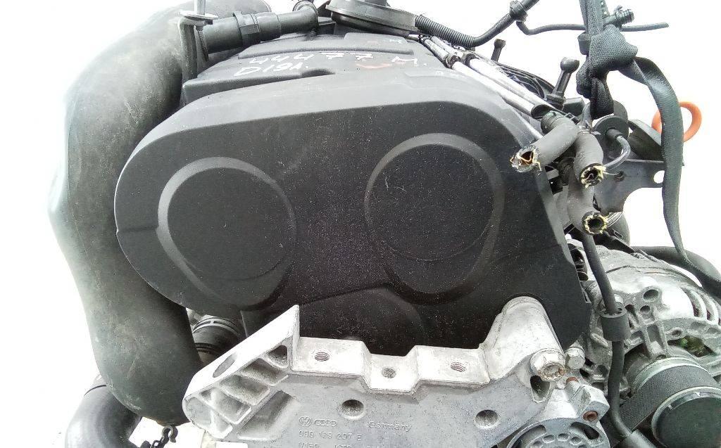 защита (кожух) ремня ГРМ Volkswagen Golf 5 поколение 2007, 2.0 л., дизель, АКПП - фото №1