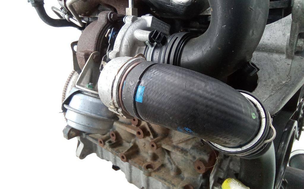 патрубок интеркулера Volkswagen Golf 5 поколение 2007, 2.0 л., дизель, АКПП, 1K0145790 - фото №1