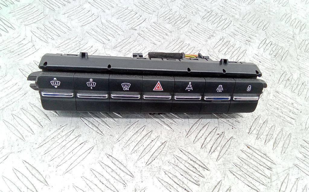 кнопка (выключатель) Peugeot 5008 1 поколение 2011, 96638426XT - фото №1