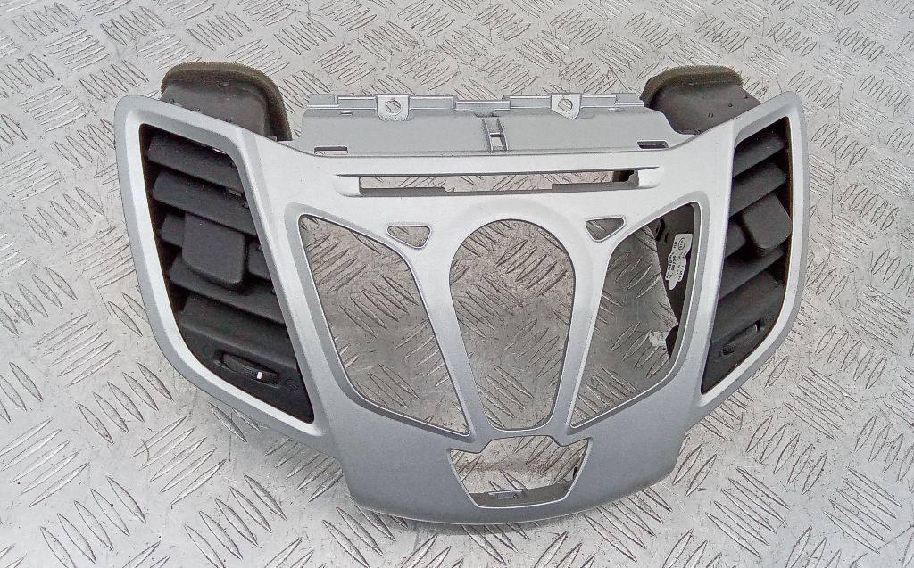 накладка на торпедо (консоль) Ford Fiesta 6 поколение 2011, 8A61-18A802-AJ - фото №1