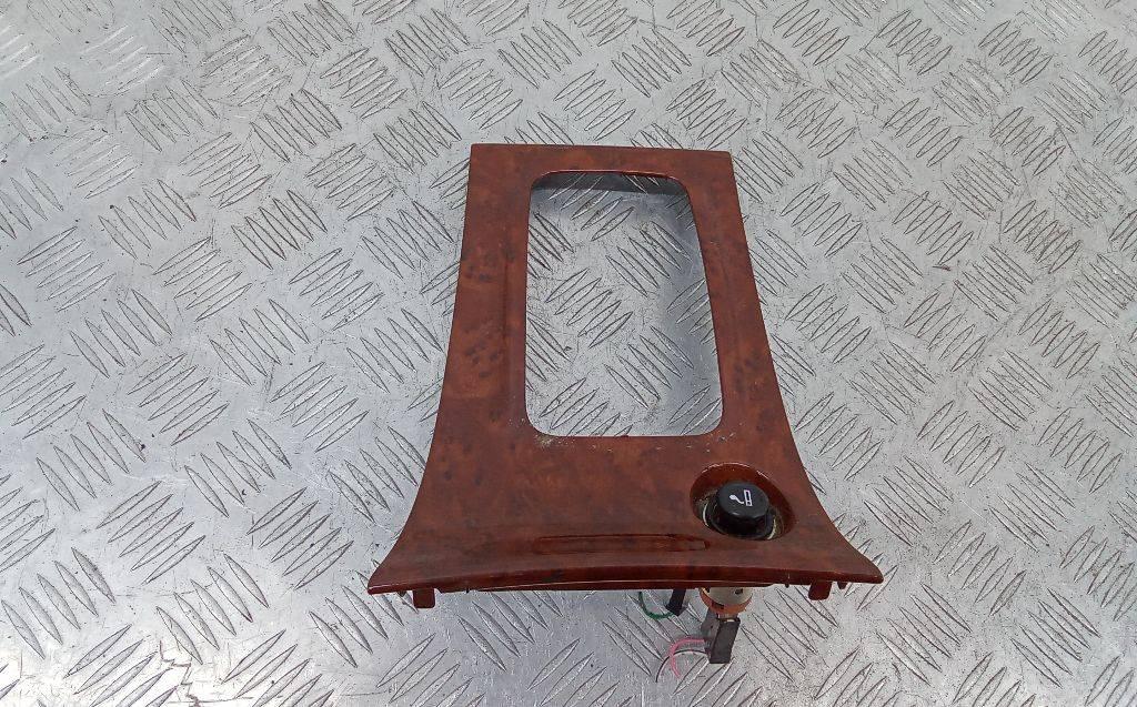 рамка обрамление кулисы Toyota Corolla 9 поколение (E120/E130) 2002 - фото №1