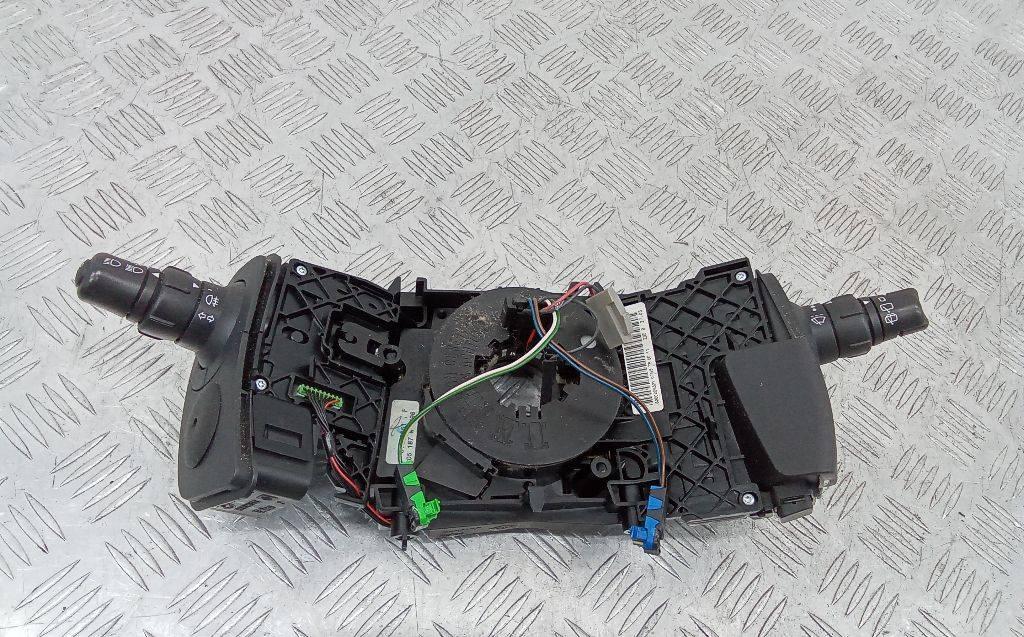 переключатель подрулевой (стрекоза) Renault Scenic 2 поколение 2005, 8200206521 - фото №1