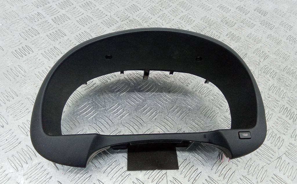 рамка панели приборов Hyundai i30 FD 2008, 84830-2L000 - фото №1