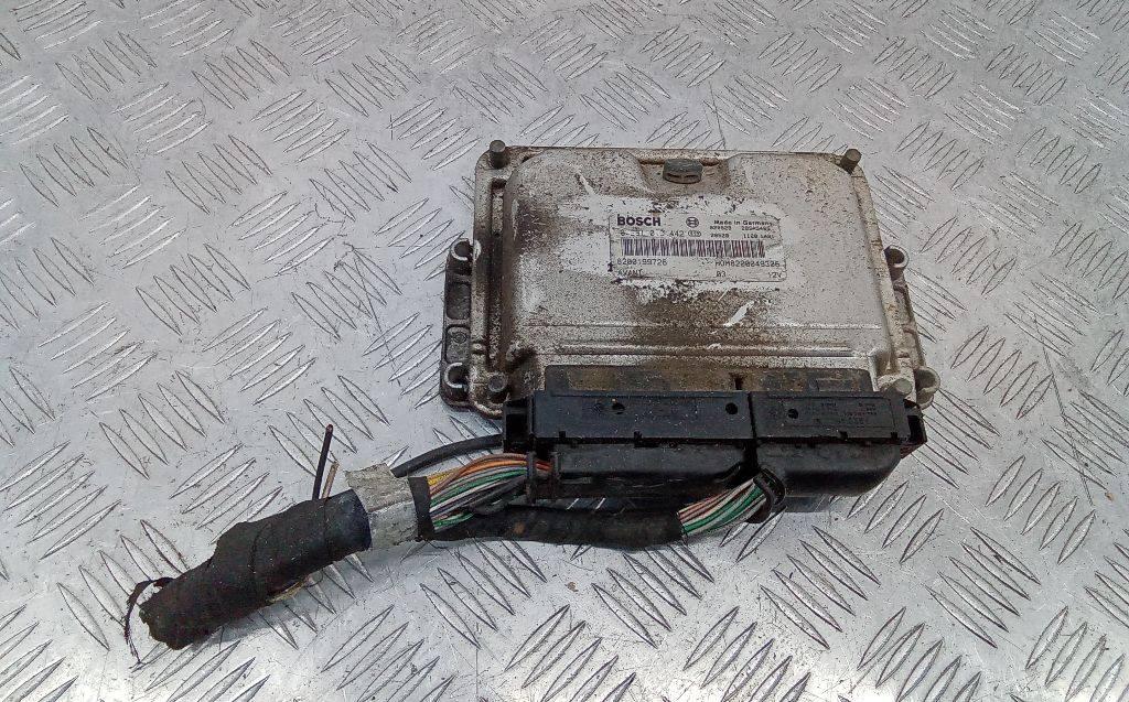 блок управления двигателем Renault Scenic 2 поколение 2003, 8200199726 - фото №1