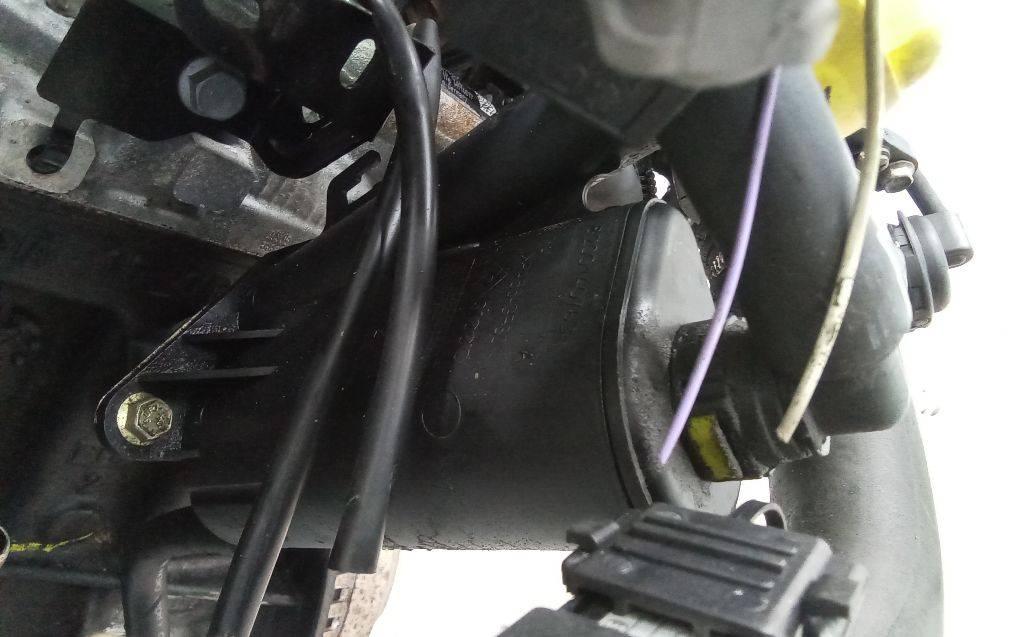 маслозаливная горловина Renault Scenic 2 поколение 2004, 1.9 л., дизель, МКПП, 8200140763 - фото №1