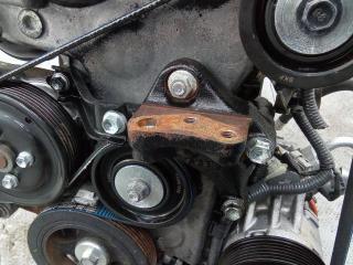 кронштейн двигателя Toyota Yaris XP9 2007, 1.3 л., бензин, МКПП