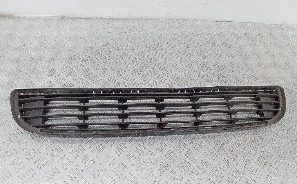 заглушка (решетка) в бампер Citroen Berlingo 2 поколение (B9) 2008, 9681519877 - фото №1