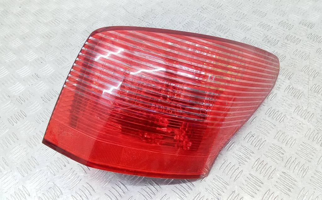 фонарь задний правый Peugeot 407 1 поколение 2004, универсал, 9641948680 - фото №1