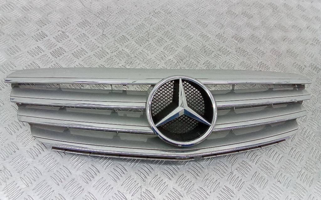 решетка радиатора Mercedes-Benz A-Класс W169 2006, A1698800783 - фото №1