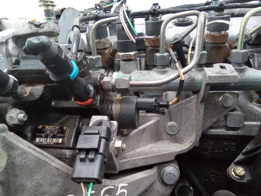 кронштейн ТНВД Renault Laguna 2 поколение 2004, 1.9 л., дизель, МКПП - фото №1