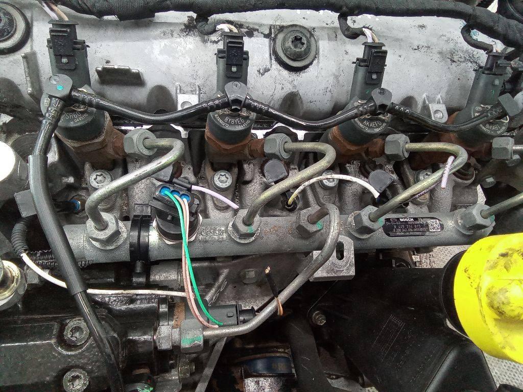 топливная рампа Renault Laguna 2 поколение 2004, 1.9 л., дизель, МКПП, 8200347174 - фото №1