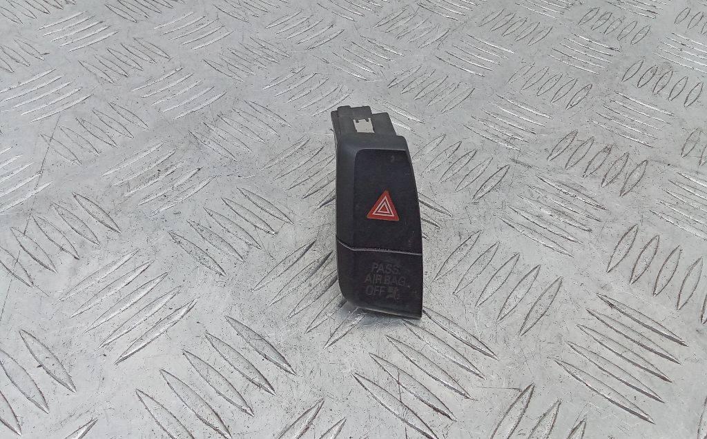 кнопка аварийной сигнализации Audi A4 B9 2015, 8K1941509 - фото №1