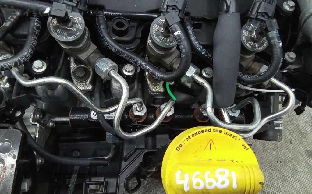 топливная рампа Dacia Sandero 2 поколение 2013, 1.5 л., дизель, МКПП, 8201157327 - фото №1