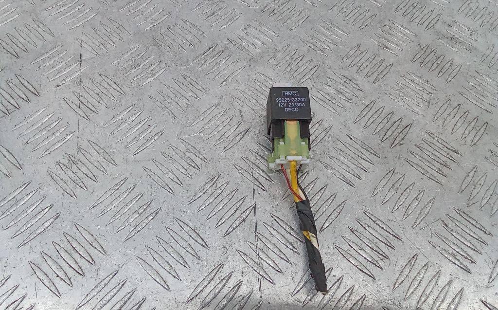 реле (прочие) Hyundai i30 FD 2008, 95225-33200 - фото №1