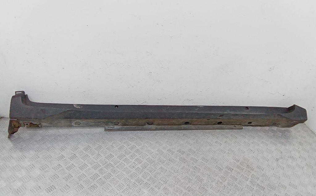 накладка на порог Toyota C-HR 1 поколение 2017 - фото №1