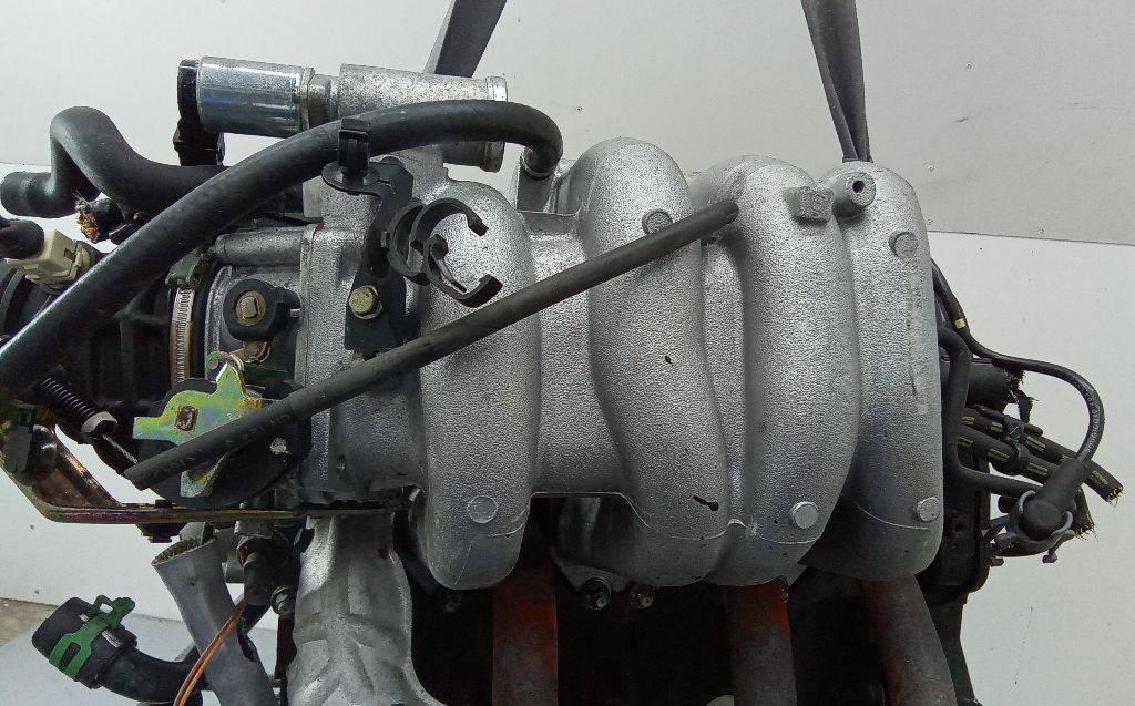 коллектор впускной Renault Laguna 1 поколение 1995, 2.0 л., бензин, АКПП - фото №1