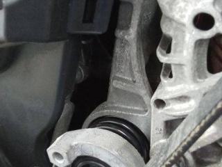 кронштейн генератора Renault Megane 3 поколение [2-й рестайлинг] 2013, 1.5 л., дизель, МКПП, 8200669494