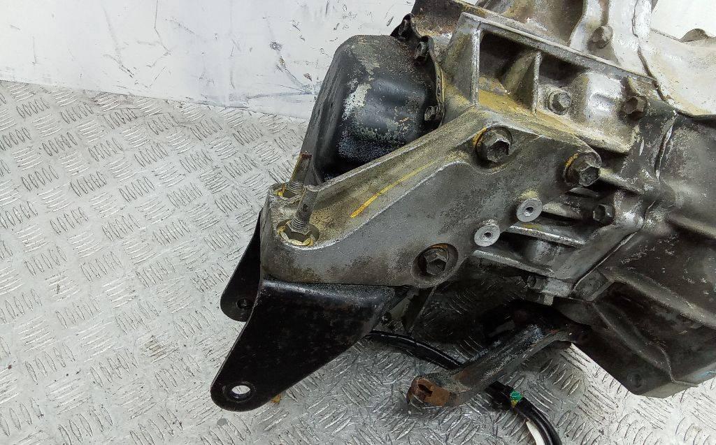 кронштейн КПП Suzuki Alto 7 поколение 2011, 1.0 л., бензин, МКПП - фото №1