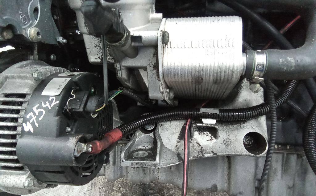 кронштейн двигателя BMW 5 серия E60/E61 2002, 3.0 л., дизель, МКПП, 6750441 - фото №1