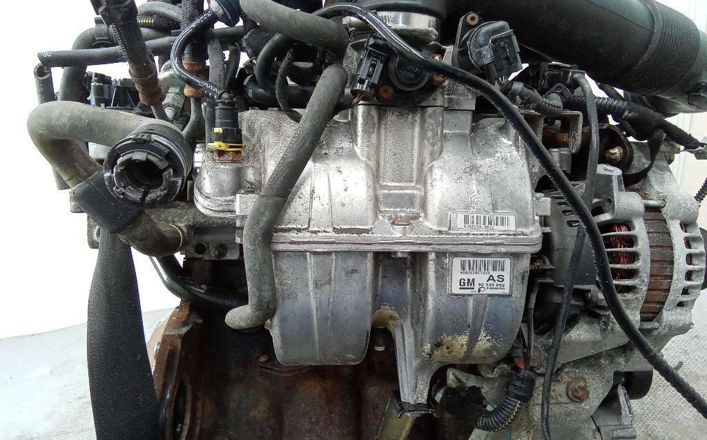 коллектор впускной Opel Zafira 1 поколение (A) 1999, 1.6 л., бензин, МКПП, 90530852 - фото №1