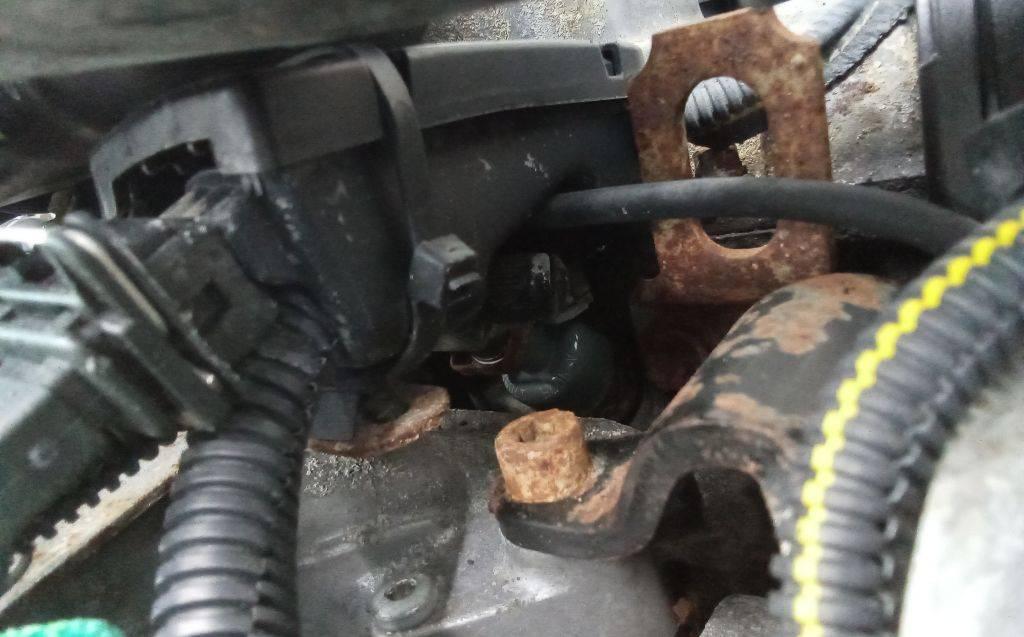 форсунка Opel Zafira 1 поколение (A) 1999, 1.6 л., бензин, МКПП - фото №1