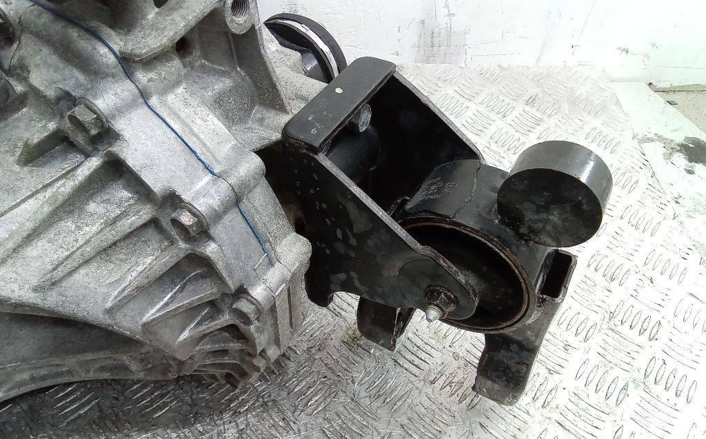 подушка крепления КПП Kia Carens 3 поколение 2007, 2.0 л., дизель, МКПП - фото №1