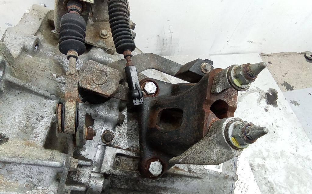 кронштейн КПП LDV Maxus 1 поколение 2007, 2.5 л., дизель, МКПП - фото №1