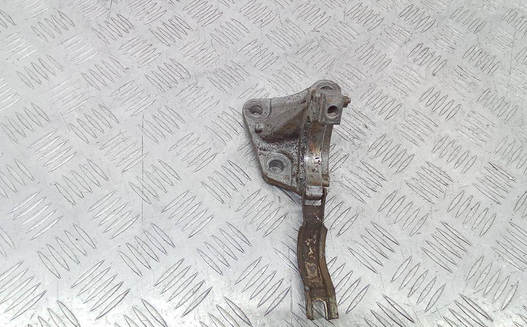 кронштейн полуоси Renault Laguna 3 поколение 2008, 8200833647 - фото №1