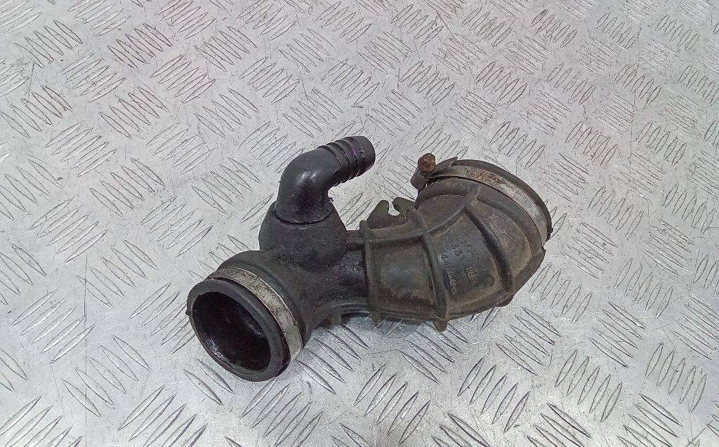 патрубок воздушного фильтра Opel Zafira 1 поколение (A) 2002, 2.0 л., дизель, МКПП, 24441600 - фото №1