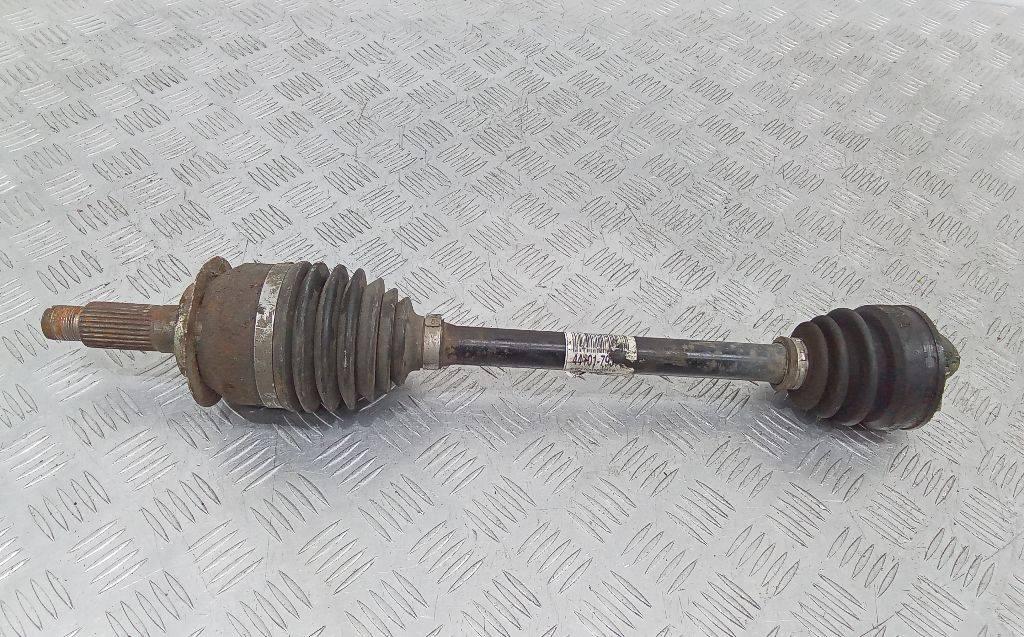 полуось передняя правая (приводной вал, ШРУС) Suzuki SX4 1 поколение 2007, 1.6 л., дизель, 44101-79J70 - фото №1