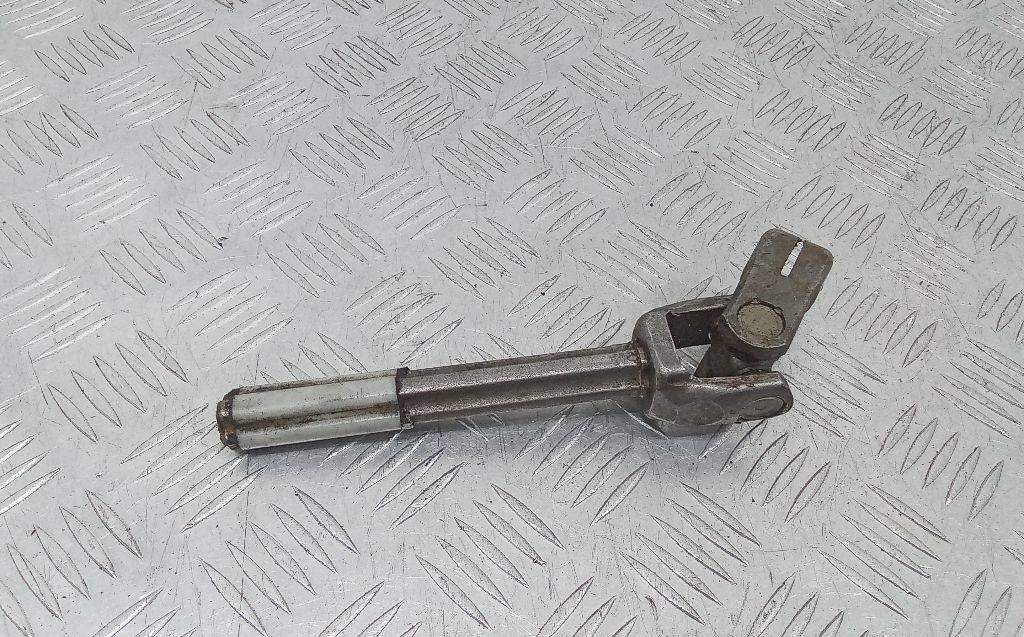 рулевой карданчик Volkswagen Golf 4 поколение 1999 - фото №1