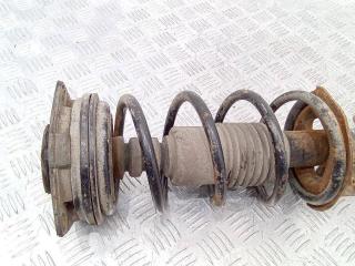 пружина передняя Nissan Versa 1 поколение 2008