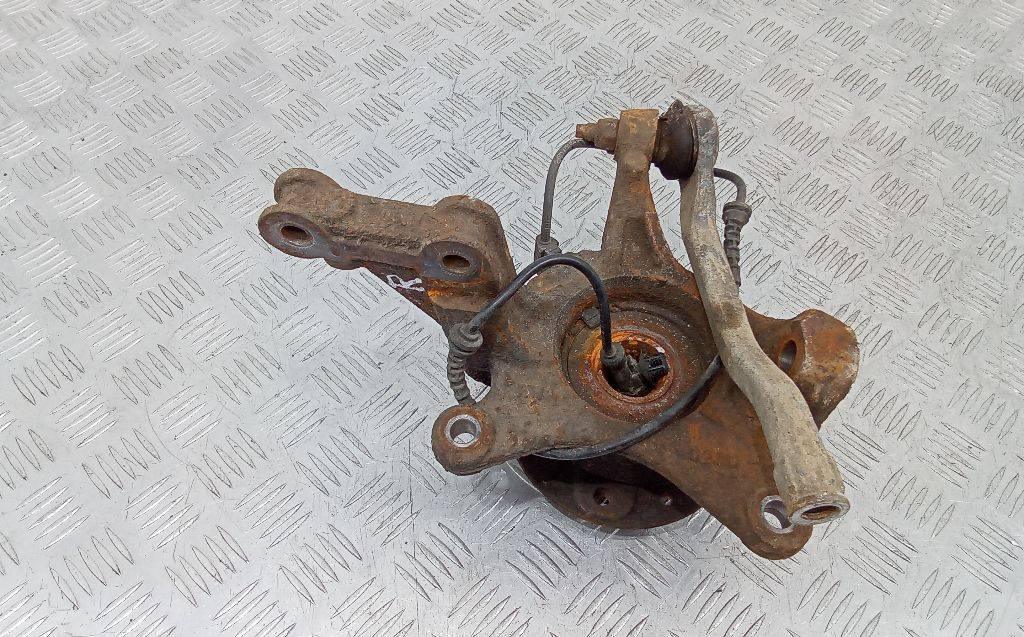 кулак поворотный правый Renault Duster 1 поколение 2010 - фото №1