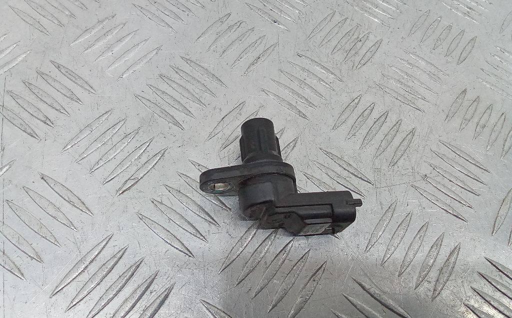 датчик распредвала Kia Carens 3 поколение 2007, 2.0 л., дизель, МКПП, 39300-27400 - фото №1