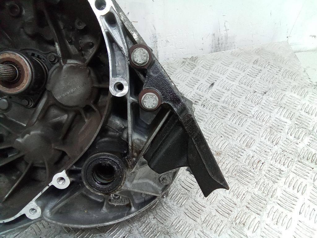 кронштейн КПП Peugeot 308 T7 2010, 1.6 л., дизель, 96572677 - фото №1