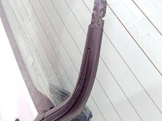 щеткодержатель задний Peugeot Partner 2 поколение (B9) 2009