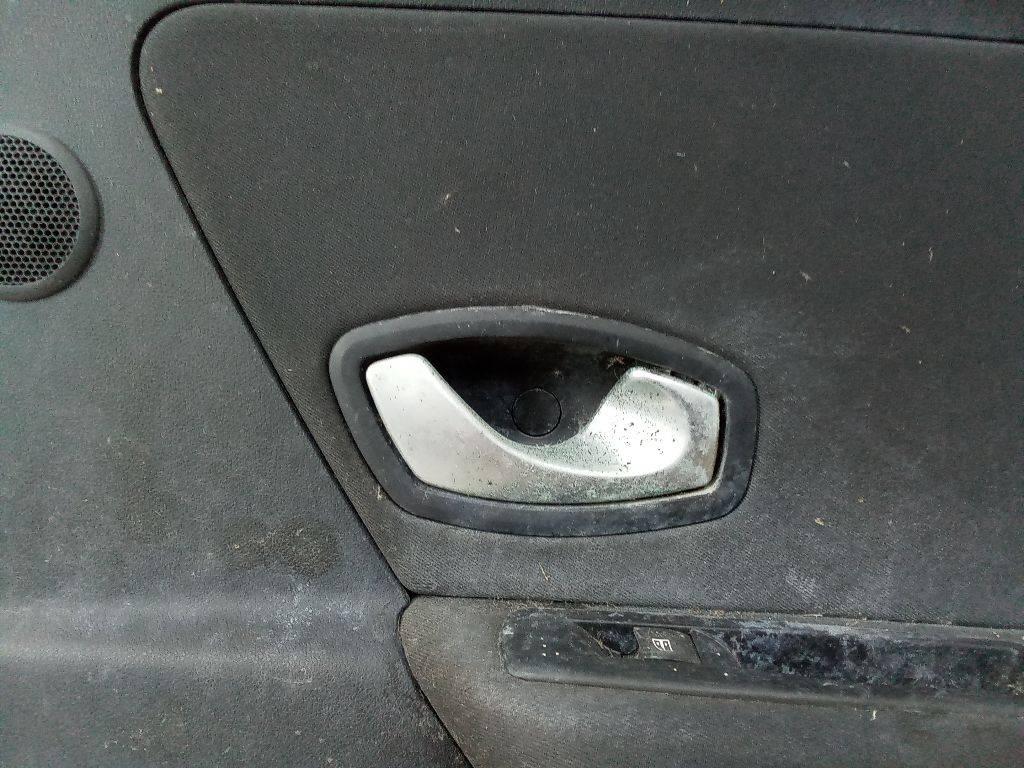 ручка внутренняя задняя правая Renault Megane 3 поколение 2010 - фото №1