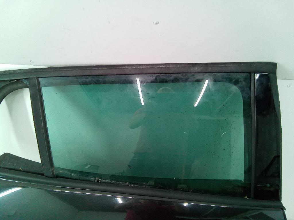 стекло двери задней правой Renault Megane 3 поколение 2010 - фото №1