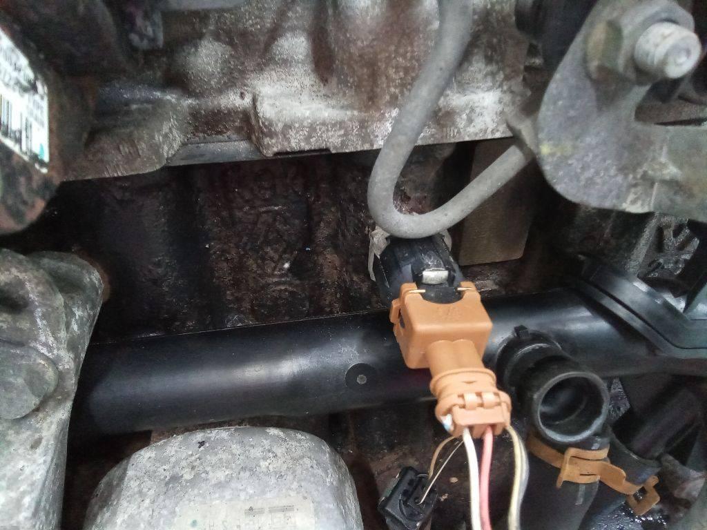 датчик детонации Renault Clio 3 поколение 2005, 1.5 л., дизель, МКПП, 7700732262 - фото №1