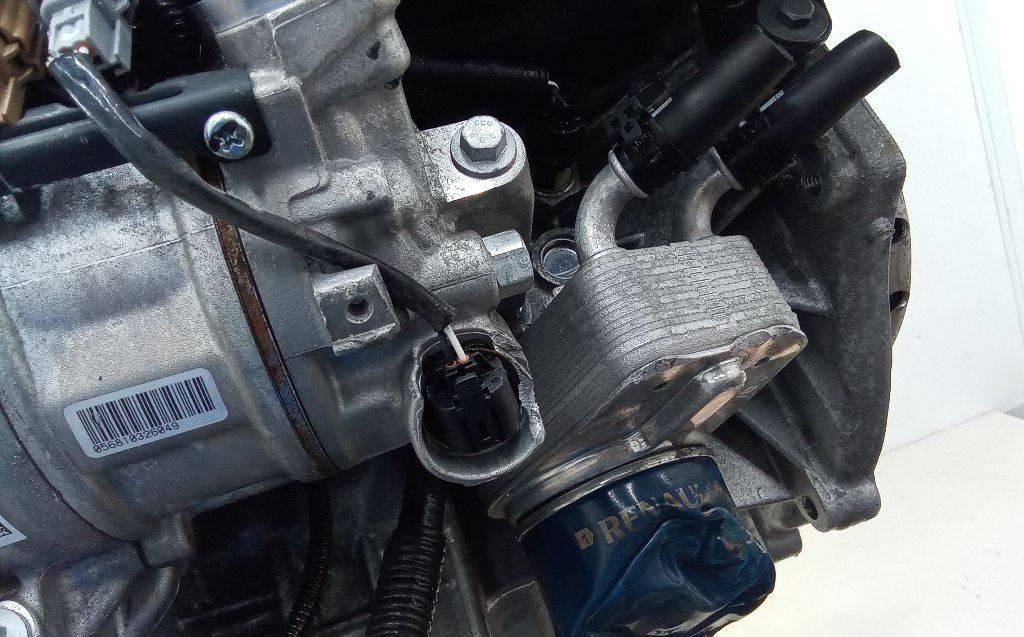 теплообменник масляного фильтра Renault Twingo 3 поколение 2020, 1.0 л., бензин, МКПП, 213058711R - фото №1