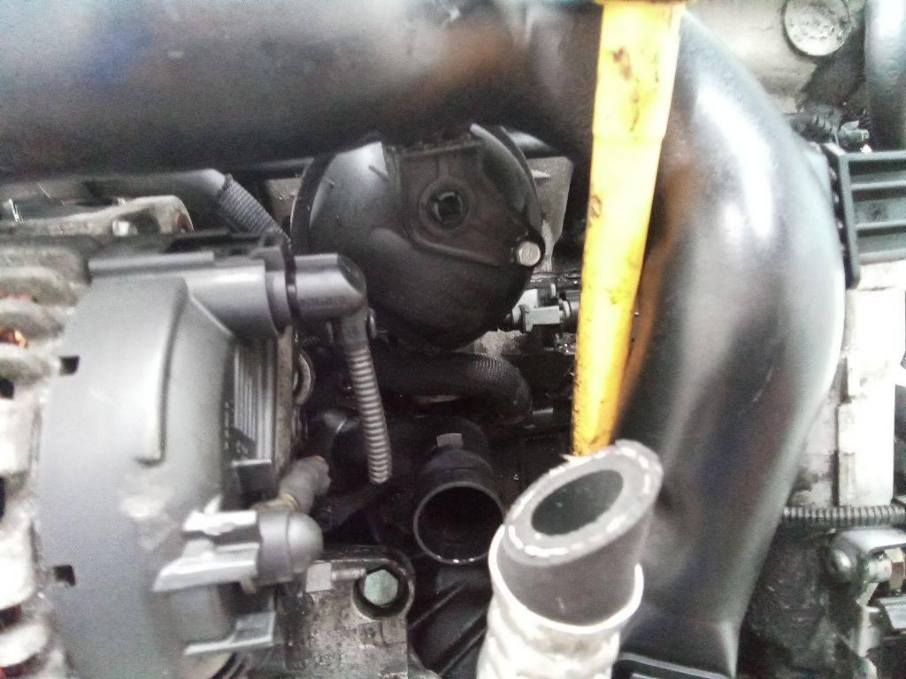 вакуумный ресивер Volkswagen Golf 5 поколение 2005, 1.9 л., дизель, МКПП, 7M0129808 - фото №1