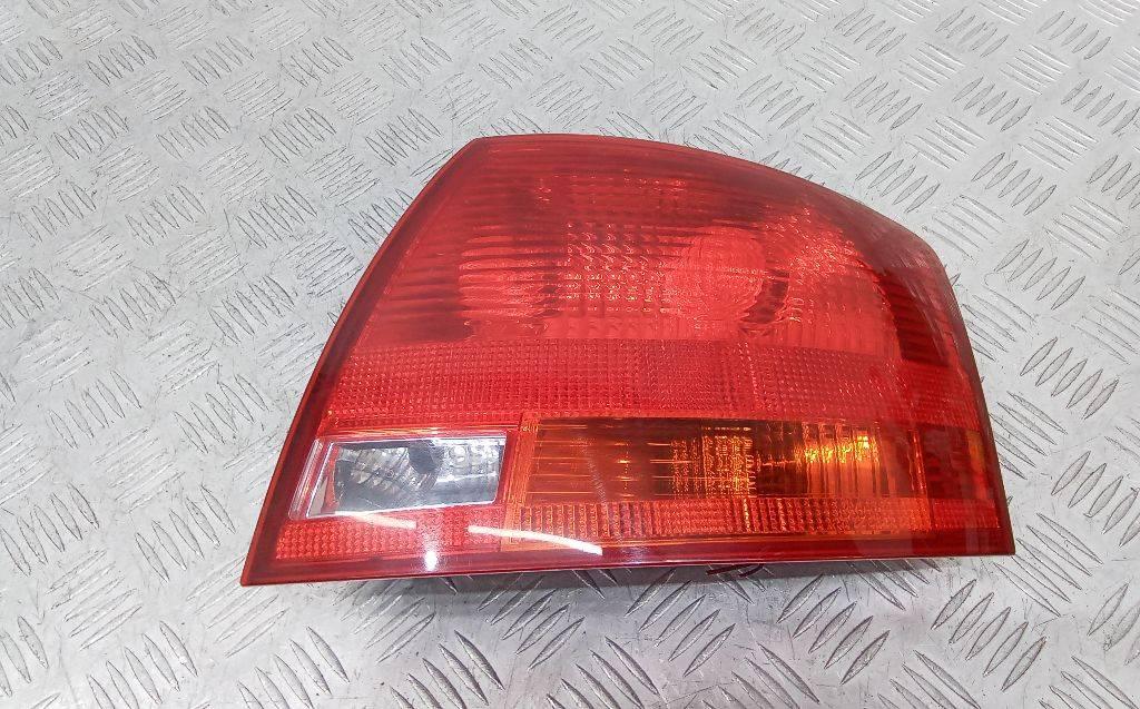 фонарь задний правый Audi A4 B7 2006, 8E9945096 - фото №1