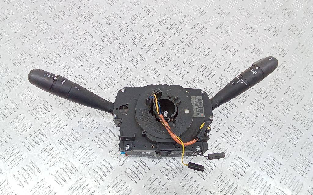 переключатель подрулевой (стрекоза) Citroen C2 1 поколение 2005, 96576767XT - фото №1