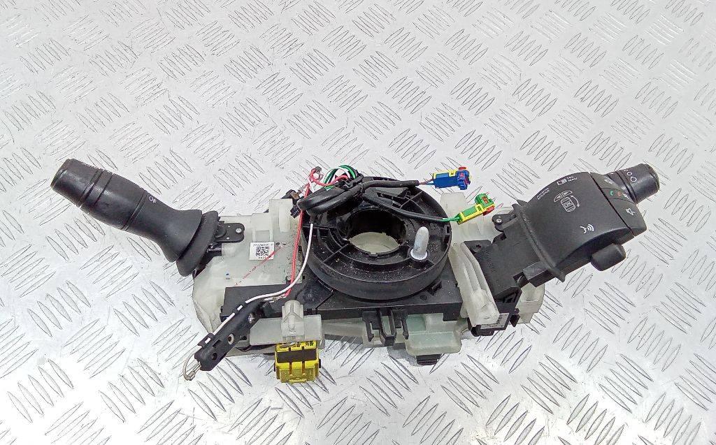 переключатель подрулевой (стрекоза) Renault Megane 3 поколение 2010, 255670019R - фото №1