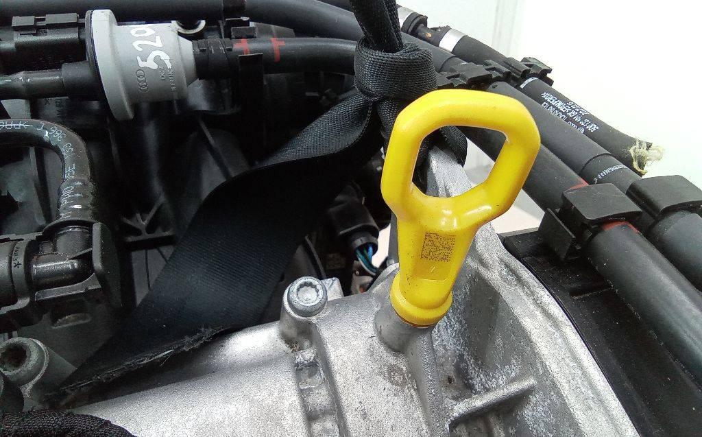 щуп двигателя Volkswagen T-Roc 1 поколение 2019, 1.5 л., бензин, МКПП, 04E115611 - фото №1