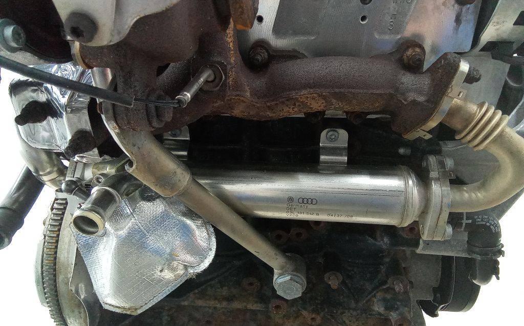 охладитель EGR / Радиатор EGR Volkswagen Passat B6 2009, 2.0 л., дизель, МКПП, 03L131512 - фото №1