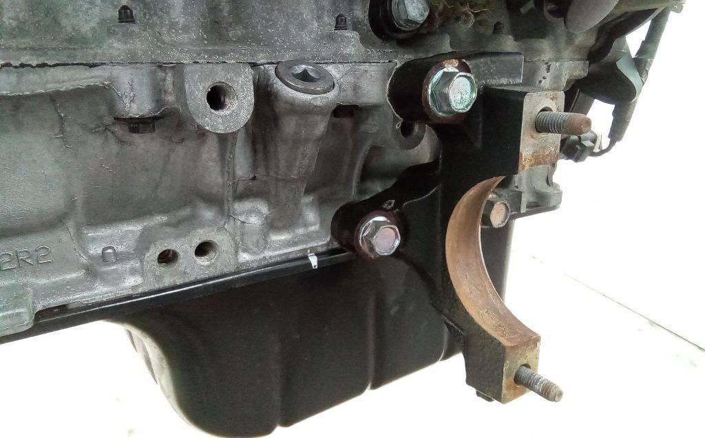 кронштейн полуоси Mazda 5 CW 2012, 1.6 л., дизель, МКПП - фото №1