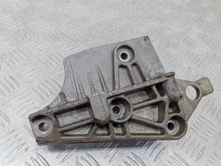 кронштейн двигателя Renault Clio 3 поколение 2008, 8200408663