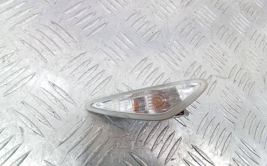 повторитель поворота на крыле правый Mazda 5 CW 2012, GS1F51120 - фото №1